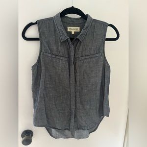 Madewell Chambray sleeveless button down blouse, Size S